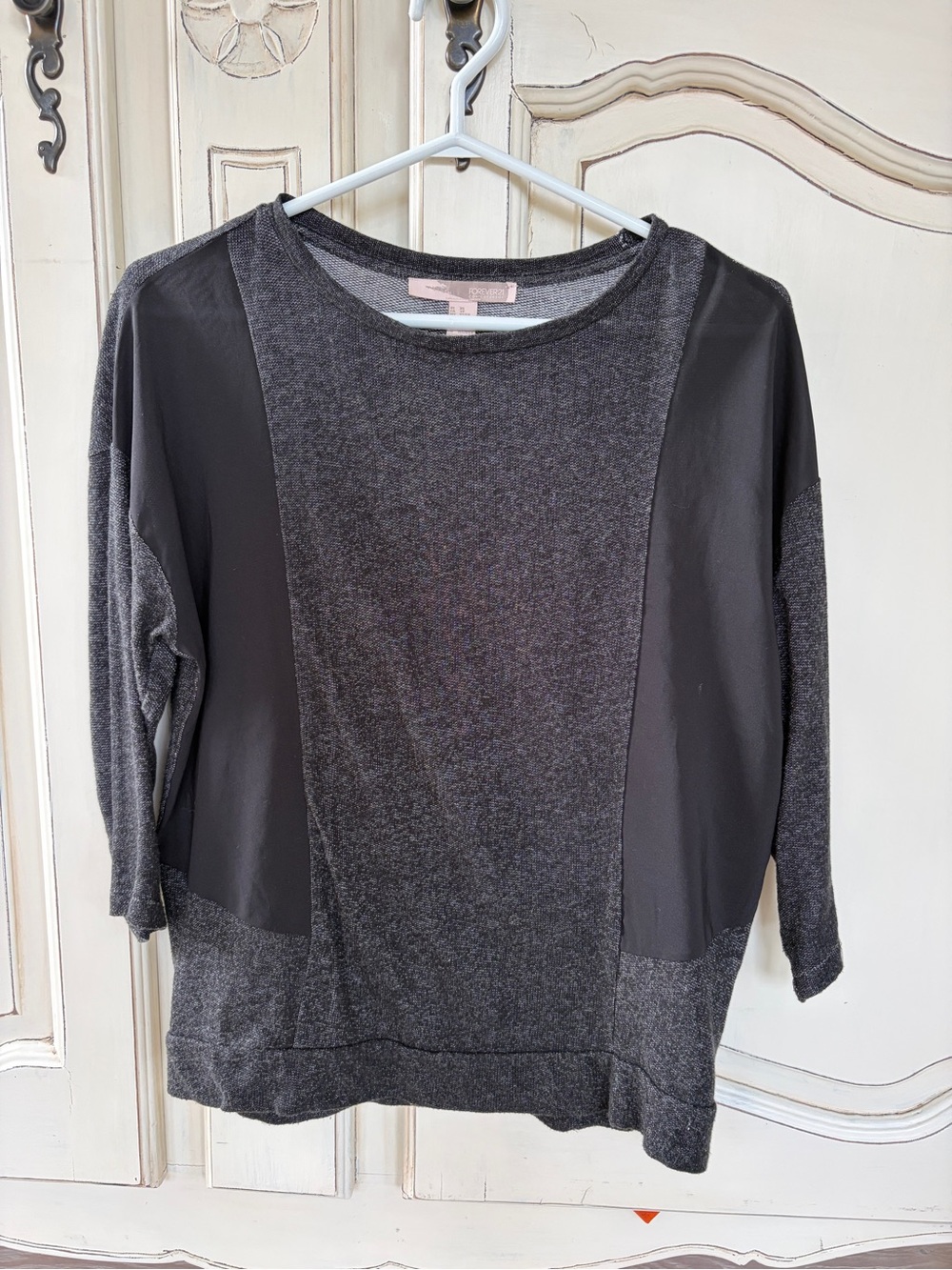 Women's dark grey/black longsleeve Top